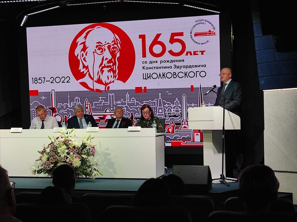 c0960ee6-7d65-44c4-8832-bfb3973e15e9