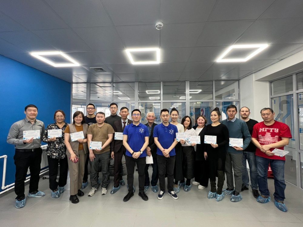 photo_5339299434976103145_y